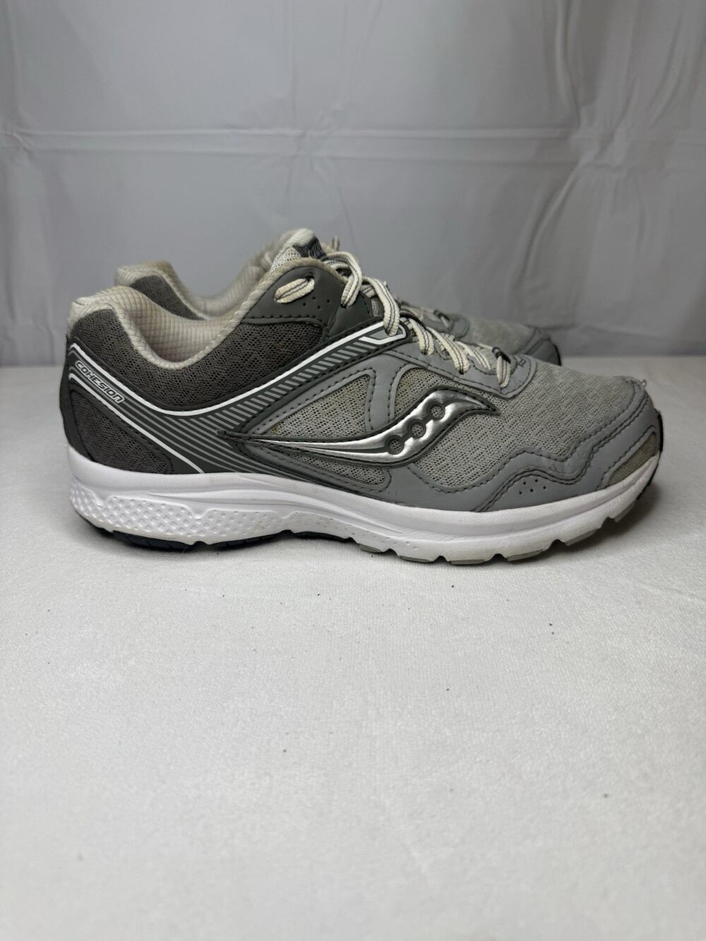 Saucony‎ Cohesion 10 Womens 8W Wide running shoes Grey Athletic Walking Hiking